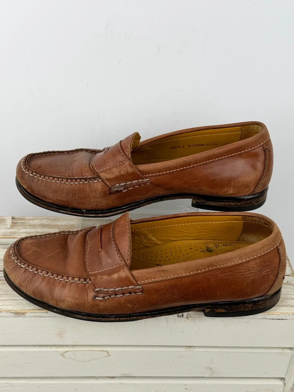 Cole Haan brown leather penny loafers traditional moccasin stitching Sz 9M